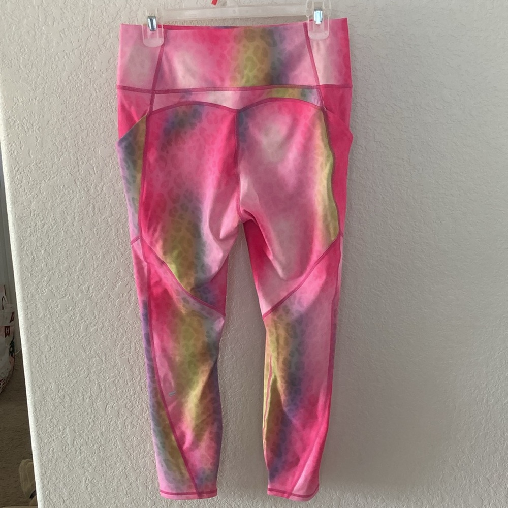 NWT Fabletics Oasis PureLuxe High Waisted 7/8 Leggings - Picture 2 of 9